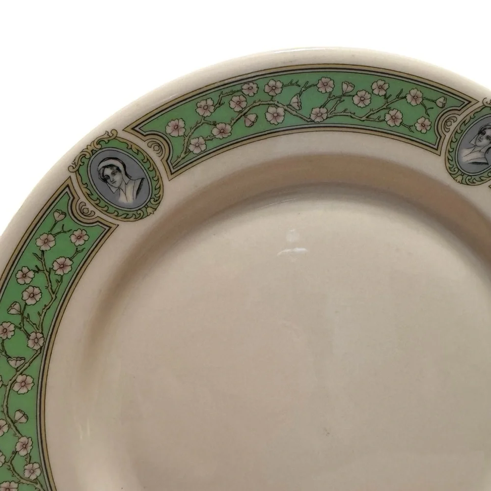 Syracuse China Old Ivory The Mayflower Dinner Plate